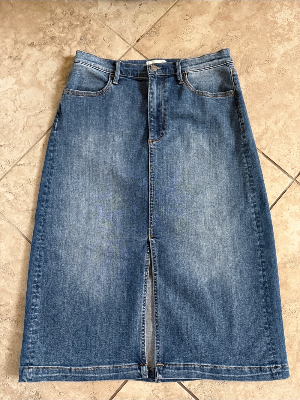 NWOT DRIFTWOOD Blue Denim Midi Pencil Skirt with Front Slit Size 28
